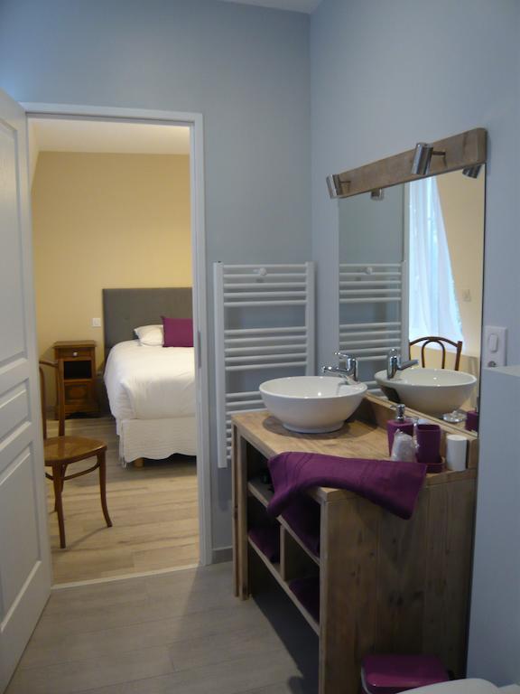 Chambres D'Hotes Noir Lion Peronne  Room photo