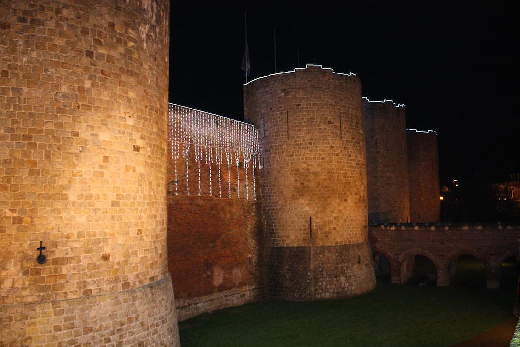 Chambres D'Hotes Noir Lion Peronne  Exterior photo